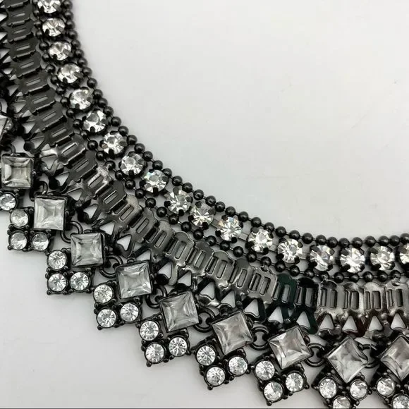 Stella & Dot Hematite Palladian Necklace - Picture 7 of 16